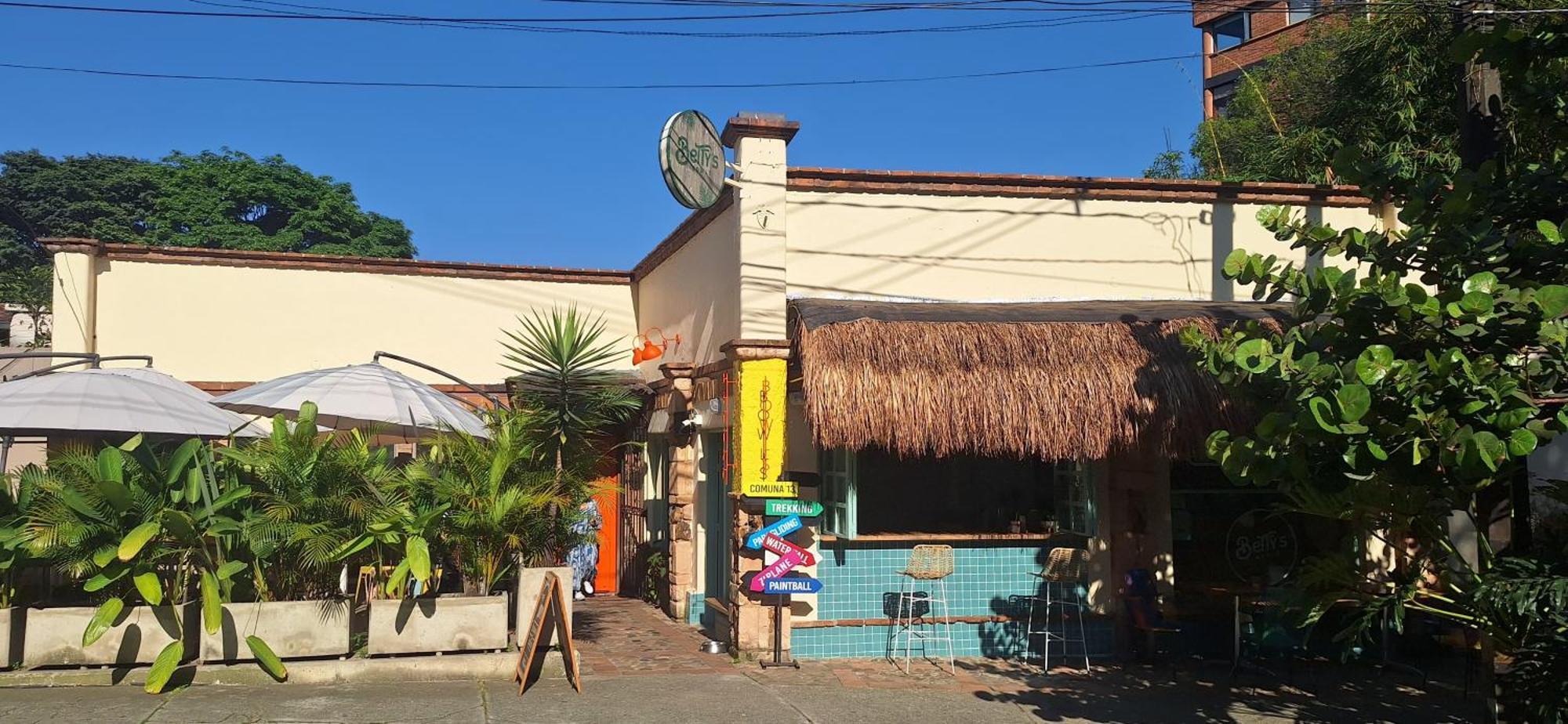 Yolo Hostel Medellín Extérieur photo