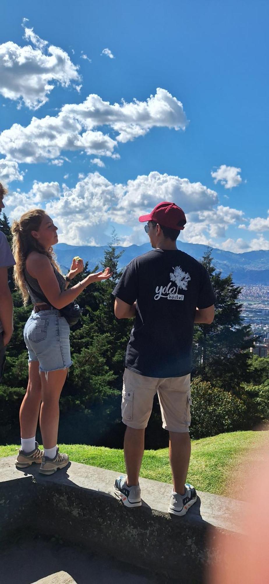 Yolo Hostel Medellín Extérieur photo