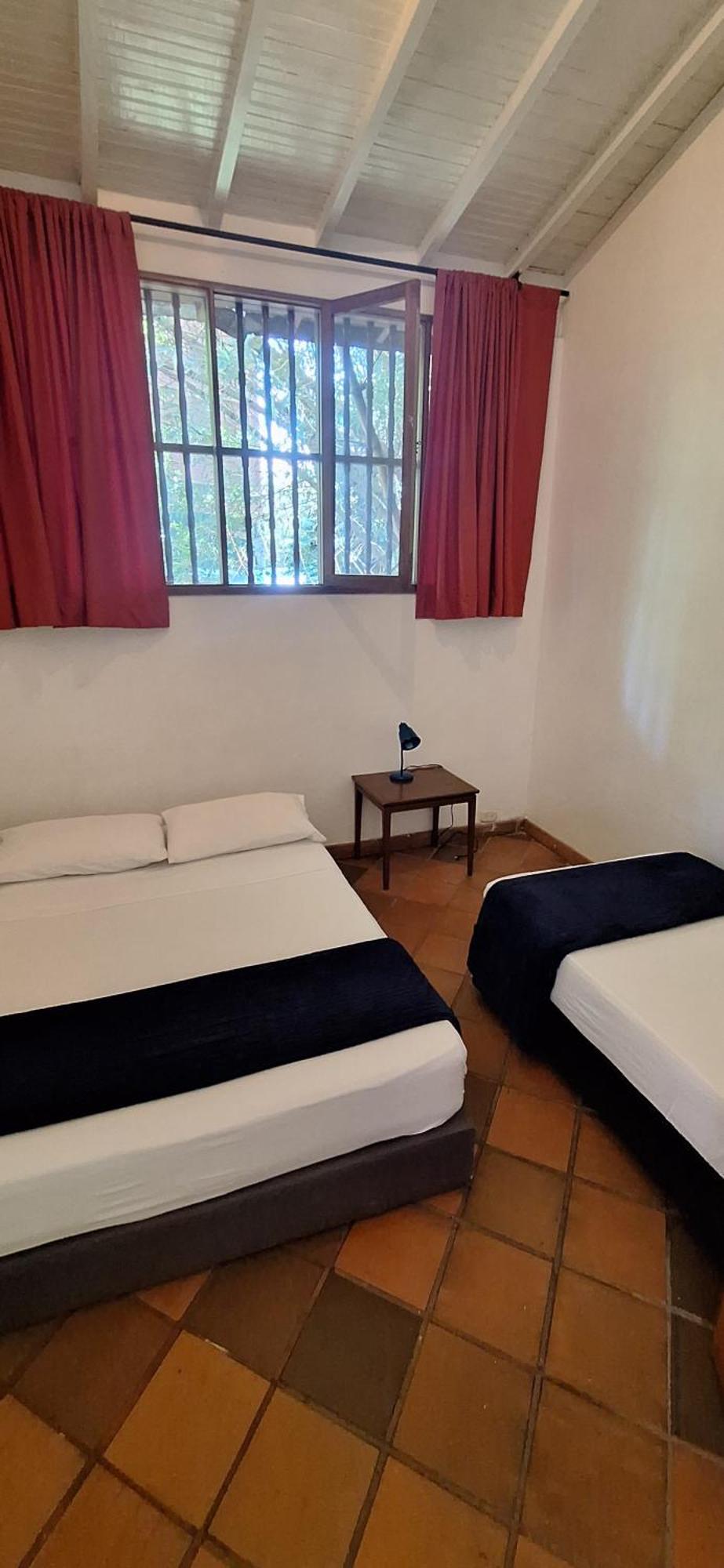 Yolo Hostel Medellín Extérieur photo