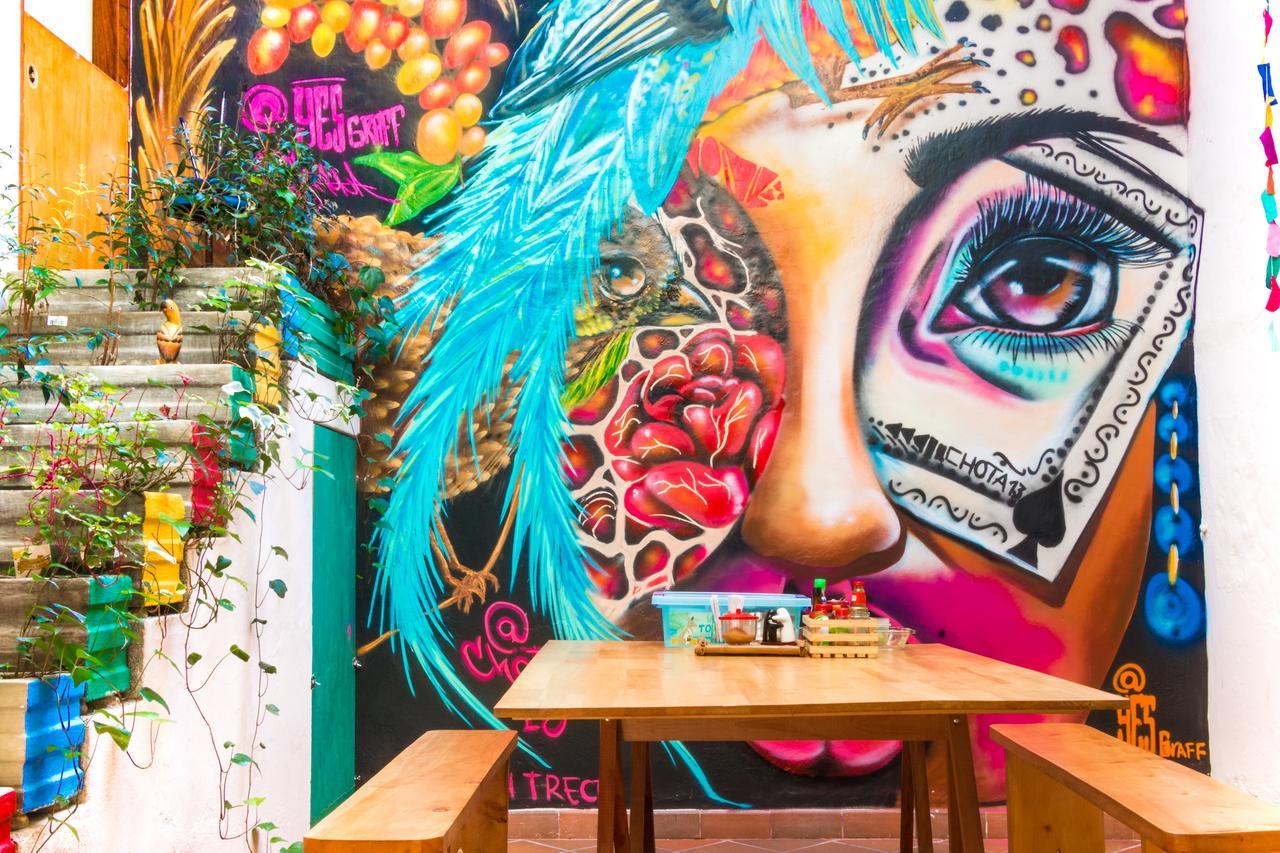 Yolo Hostel Medellín Extérieur photo